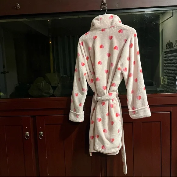 Joe Fresh Baby Pink Heart Pattern Robe! - Picture 8 of 10